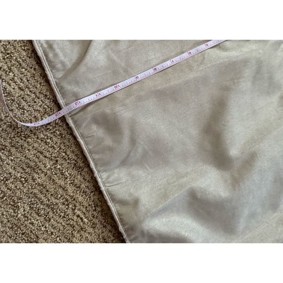 Holiday Table Runner never used - Picture 4 of 6